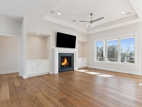 2nd image of 3120 Waterbury Dr