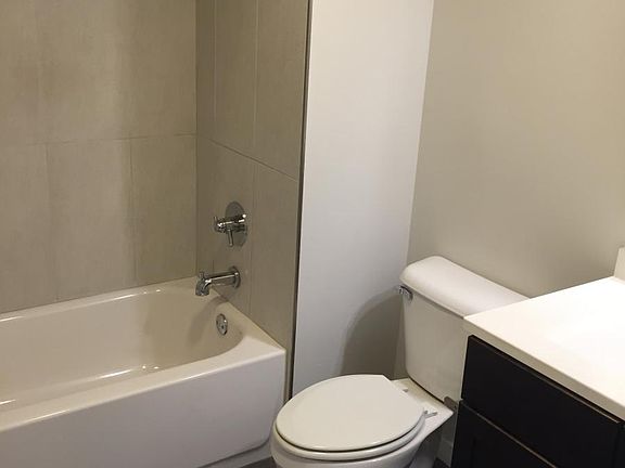 5th image of 622 N 2nd St Unit 307