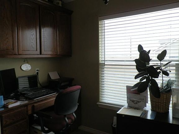 5th image of 317 County Road 3101