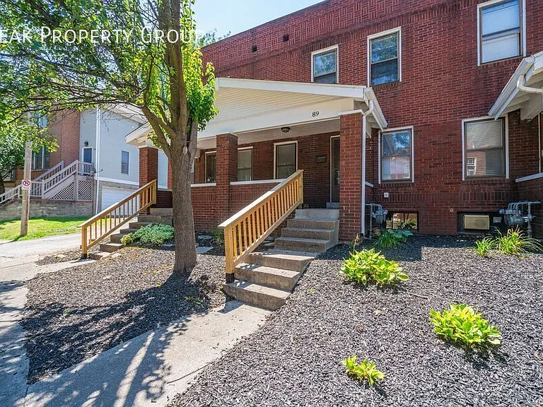 87-93 Wilber Ave — Photo 10