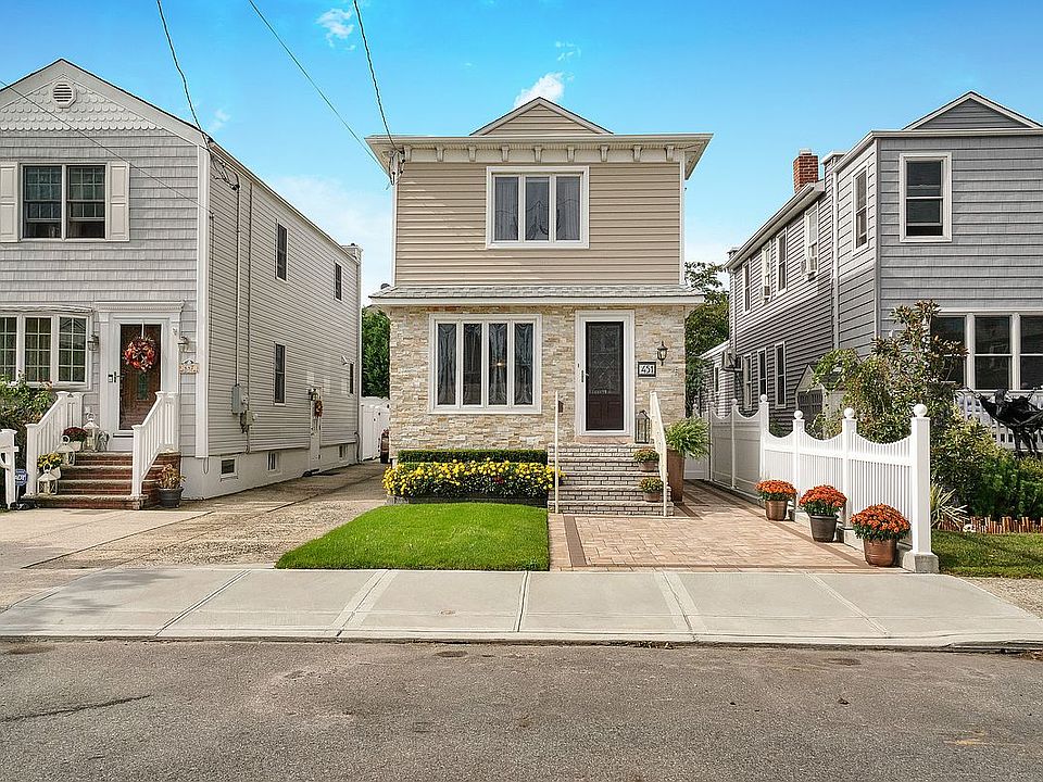 1st image of 451 125th Bch