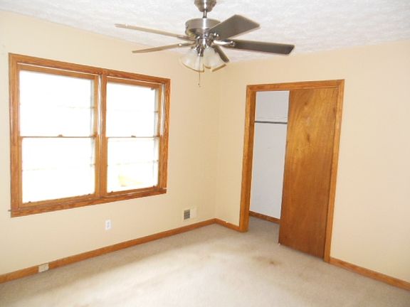 4th image of 2711 Bankstone Dr SW