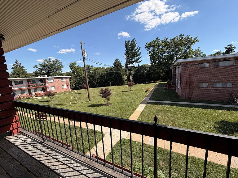Mt Washington Manor — Photo 106