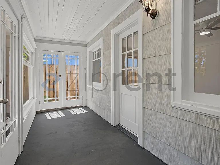 6525 N Montana Ave — Photo 3