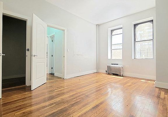 5th image of 2100 Westbury Ct #1J