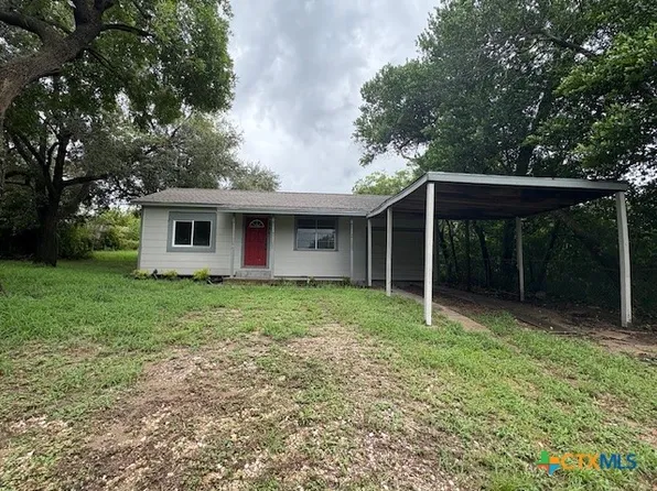 236 Hilltop Dr, Victoria, TX 77905