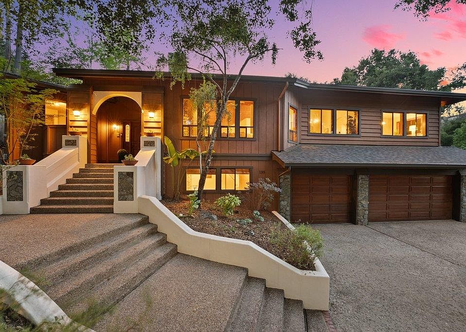 1st image of 135 Indian Springs Dr