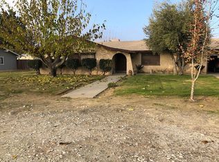 660 W Kamm Ave, Caruthers, CA 93609