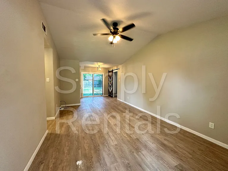 6716 Flamingo Rd — Photo 6