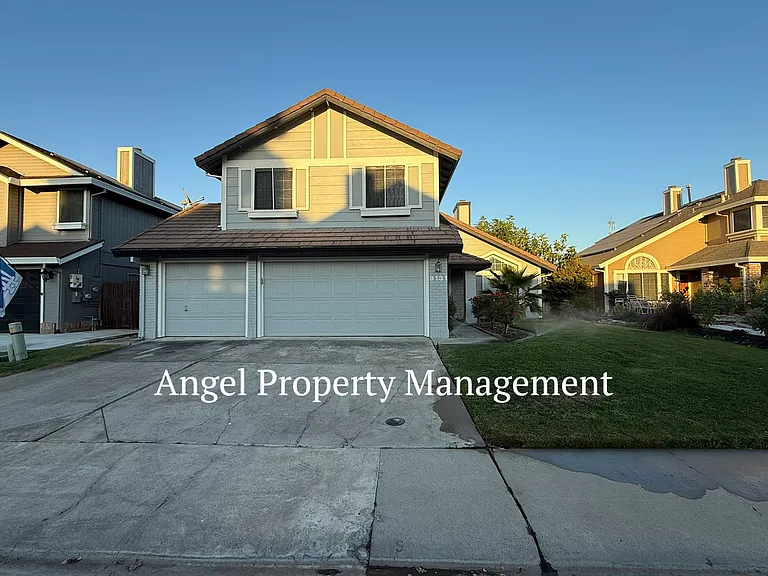 9131 Brienne Way — Photo 2