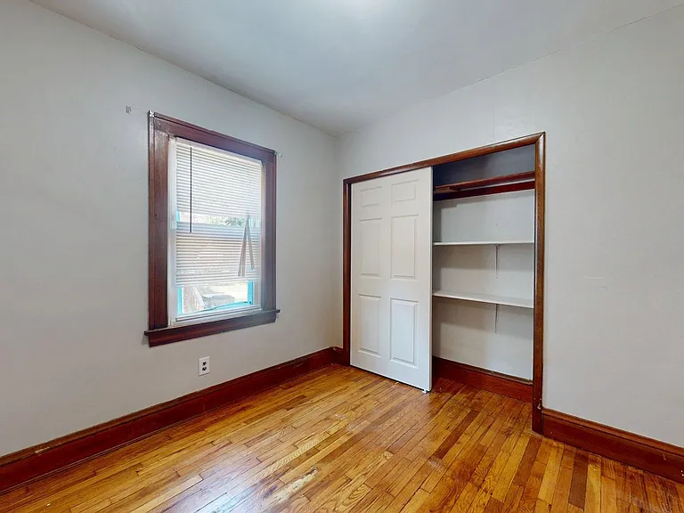 9715 Plymouth Ave — Photo 20