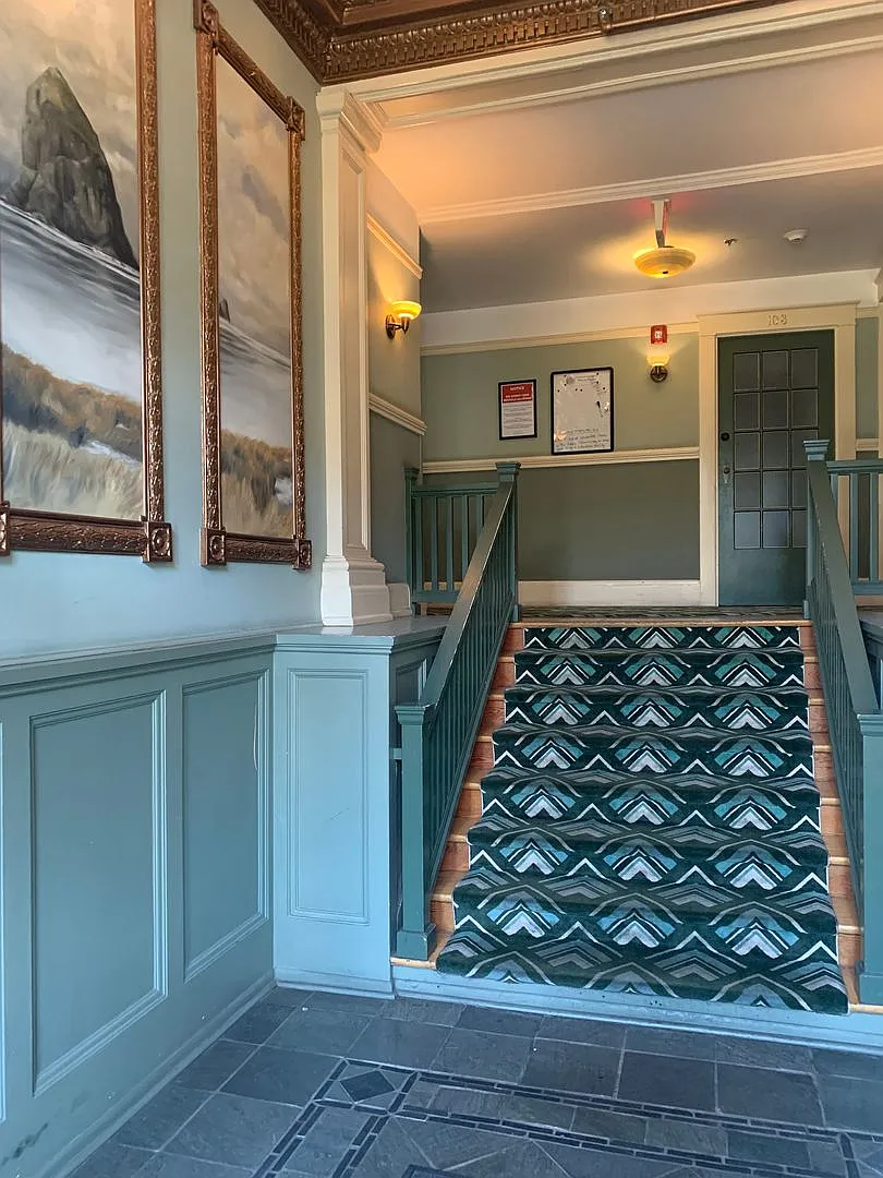 Historic Charm in the Heart of NW Portland | Studio with In-Unit W/D! Move In Special August Rent... — Photo 4