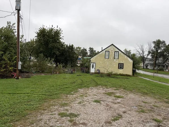 2102 Main St, Unionville, MO 63565