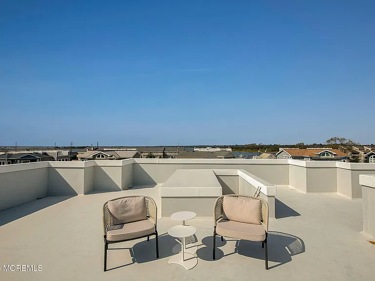 15 Tradewinds Ln — Photo 39