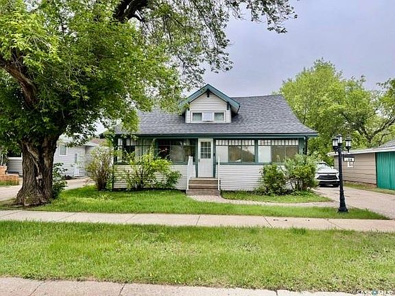 2nd image of 708 12th STREET