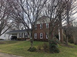 7407 Beverly Manor Dr, Annandale, VA 22003