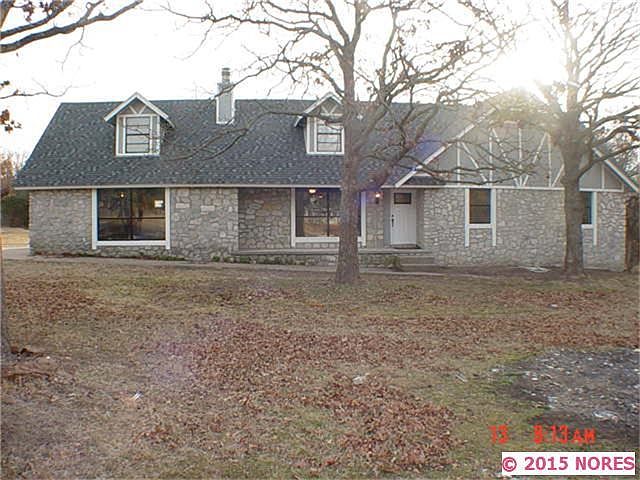 1st image of 1404 N Iroquois Ave