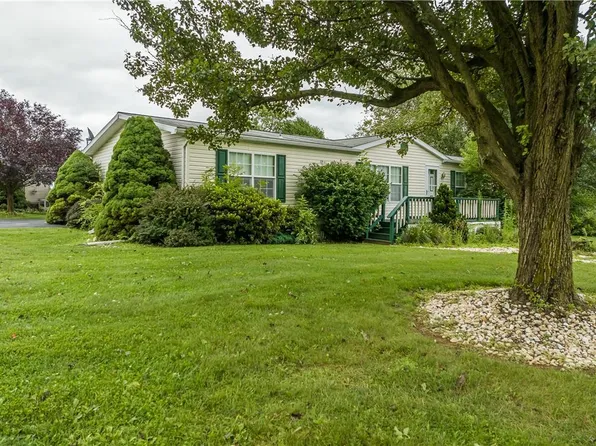 787 Bayberry Dr, Breinigsville, PA 18031