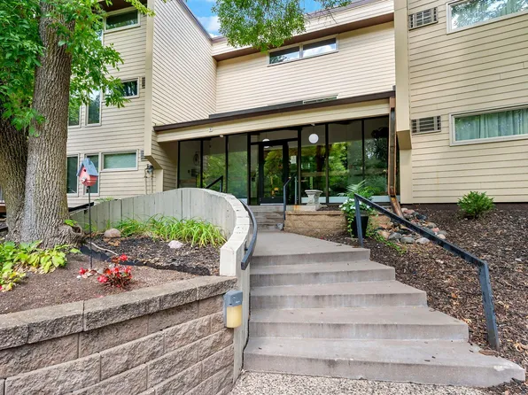 12600 Parkwood Dr APT 316, Burnsville, MN 55337