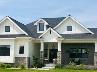1832 Falcon Dr, Polk City, IA 50226