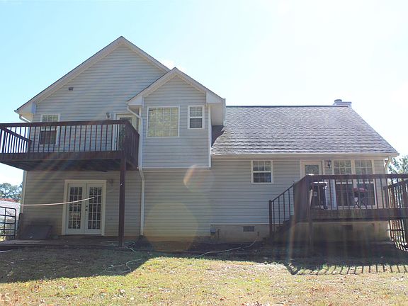 4th image of 712 Charleston Ct
