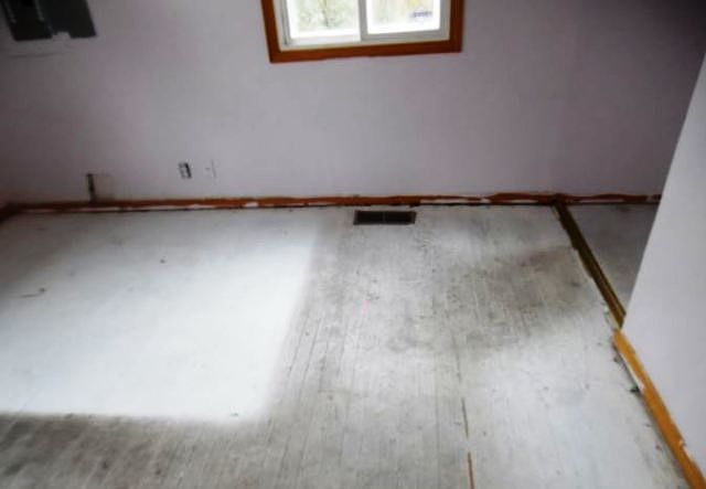 1st image of 1307 S 222nd St