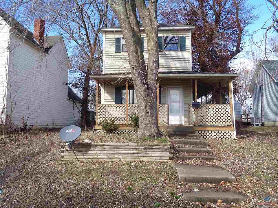 2nd image of 1109 E 10th St