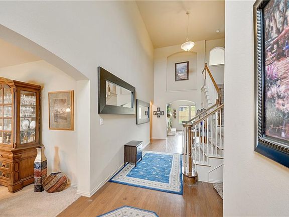 3rd image of 2904 Truman Dr