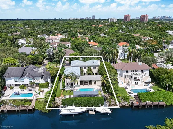 332 Costanera Rd, Coral Gables, FL 33143