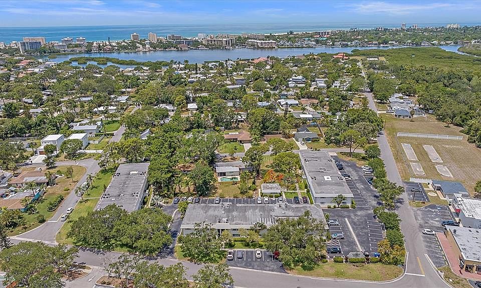 Baywood Colony 5800 Hollywood Blvd Sarasota FL Zillow