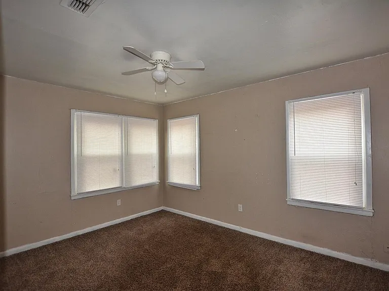4205 41st St #PM2 — Photo 13