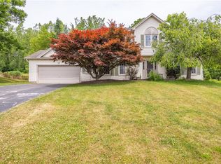 409 Highfield Dr, Macedon, NY 14502