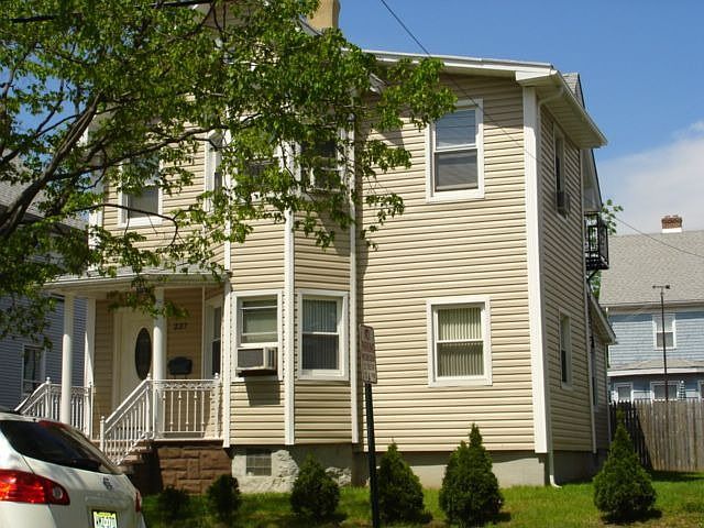 2nd image of 237 Midland Ave