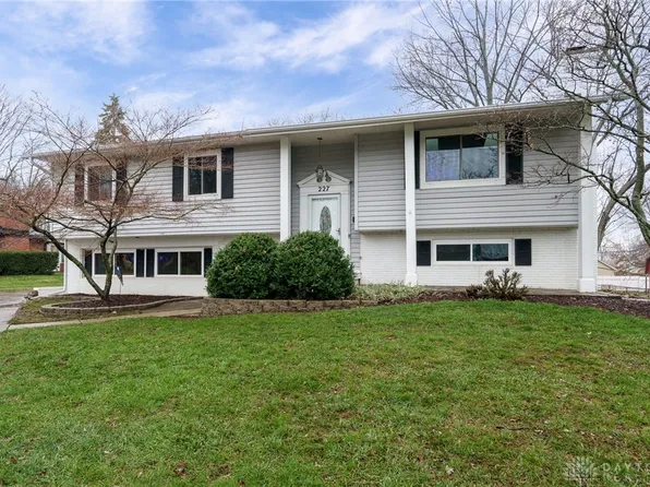 227 Bronston Trl, Dayton, OH 45430