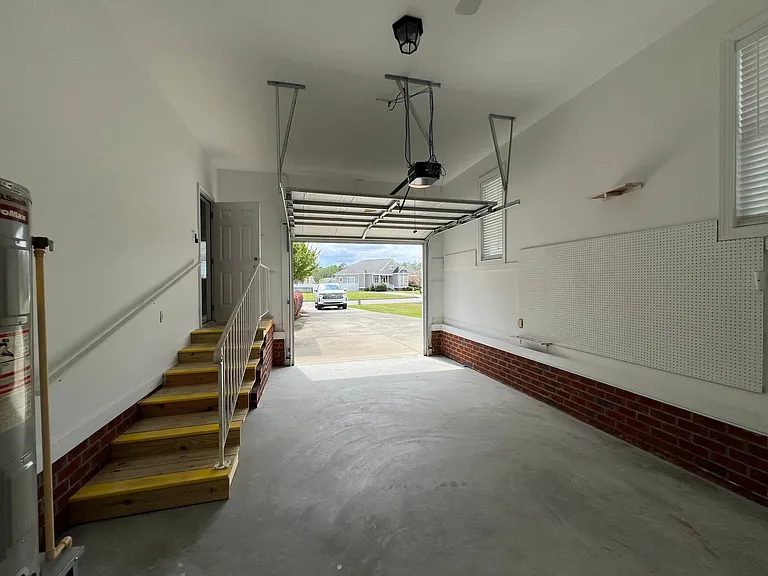 3003 Canal Drive, Wilson, NC
Garage