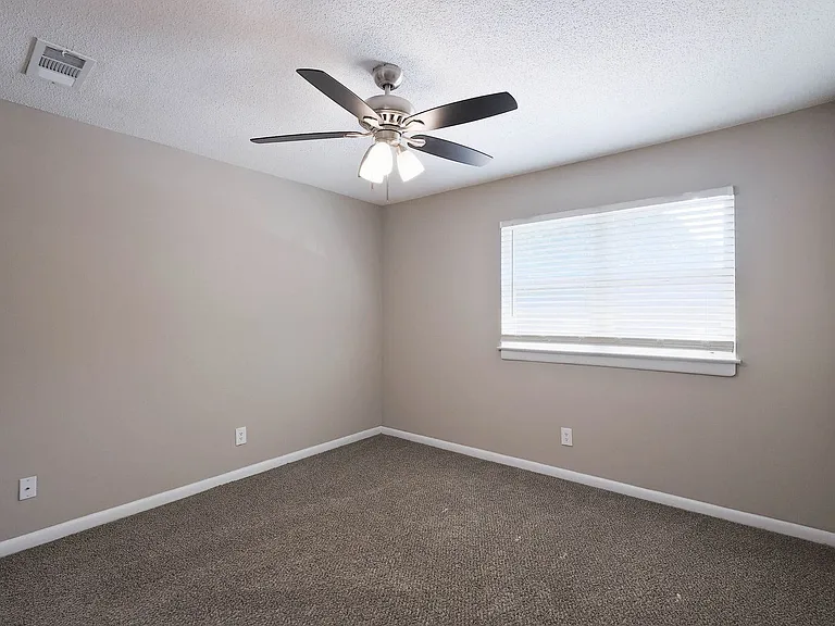 Hampton Hall | Comfort, Convenience, & Community All In One — Photo 349