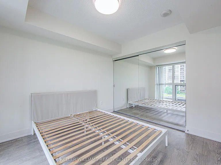 88 Sheppard Ave E #511 — Photo 16