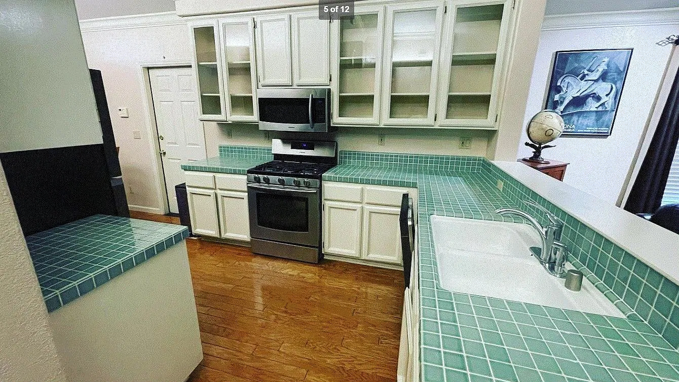 3 bed, 1303 sqft, $2,800 — Photo 3