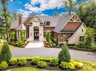 1898 Heron Ridge Dr, Bloomfield Hills, MI 48302