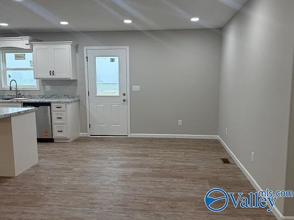 3rd image of 1048 County Road 448