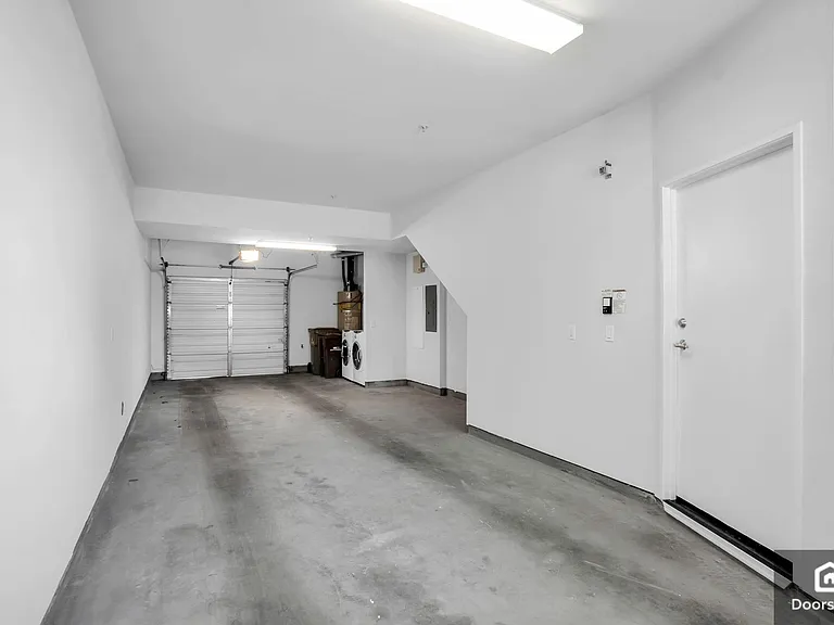 1223 Wood St — Photo 8