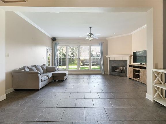 3rd image of 2243 Spring Pointe Dr