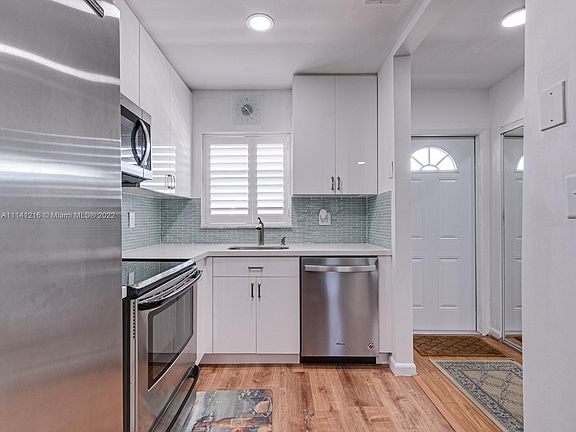 5th image of 2931 E Sunrise Lakes Dr #303