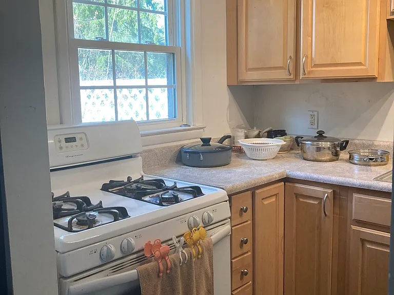 2250 N Triphammer Rd #Townhouse 2C — Photo 10
