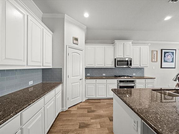 3rd image of 2116 Moonsail Ln