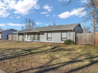 5512 SW 18th Ter, Topeka, KS 66604