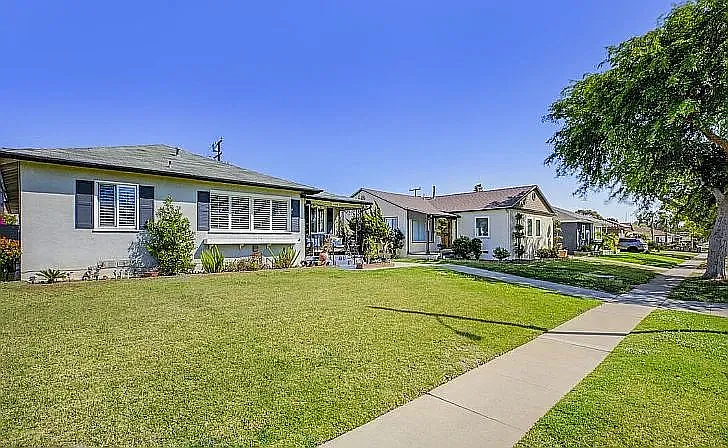 11712 Christopher Ave — Photo 23