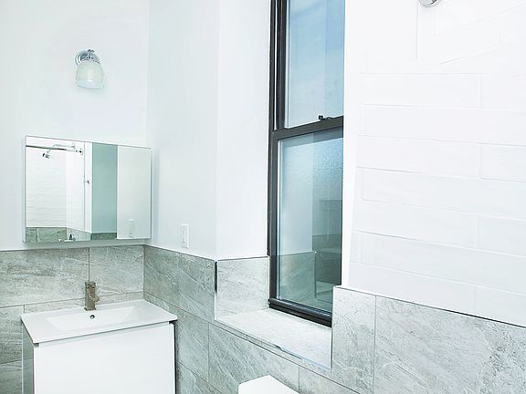 5th image of 3610 Broadway #55