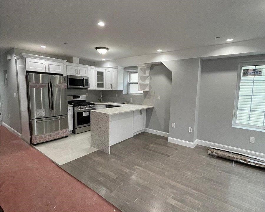 1st image of 3530 101st St Floor 1