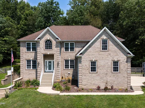 1816 Grand Villa Dr, La Grange, KY 40031